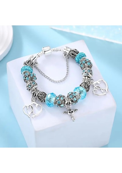 Pandora Tarz , Trend Turkuaz, Kalp Sevgi Temalı Charmlı Bileklik, Ahşap Kutu Içerisinde indirimleri