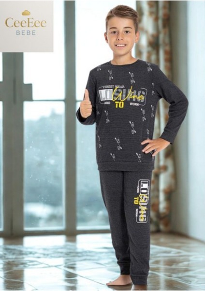 Erkek Çocuk Desenli Pijama Takımı