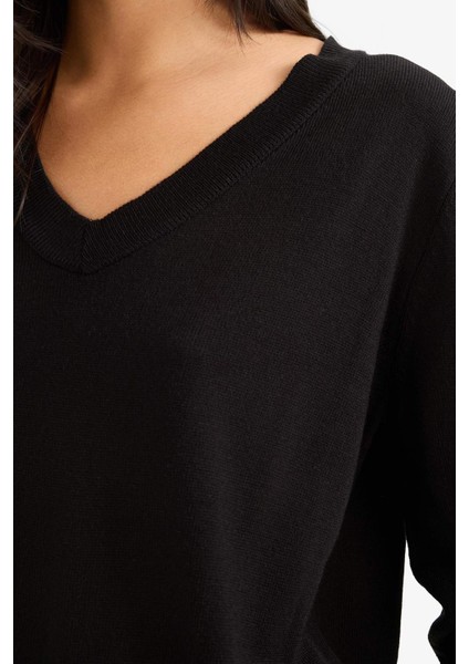 Relax Fit V Yaka Triko Kazak C4024AX25WN modelleri