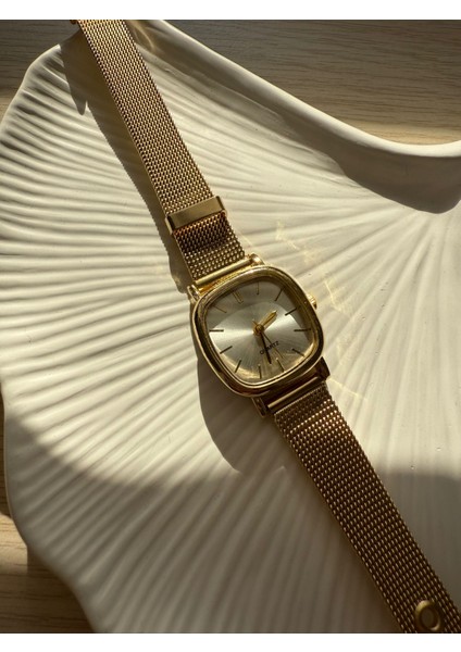 Retro Minimal Hasır Kordon Vintage Kadın Kol Saati Kare