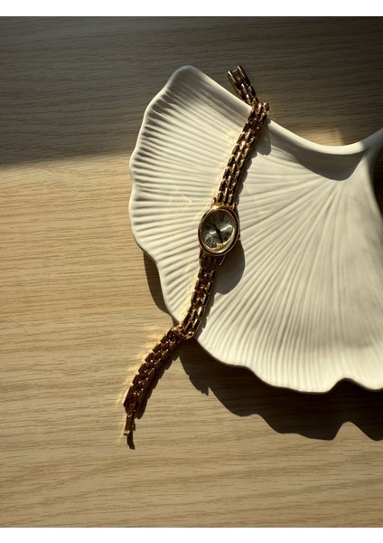 Retro Minimal Hasır Kordon Vintage Kadın Kol Saati indirimleri