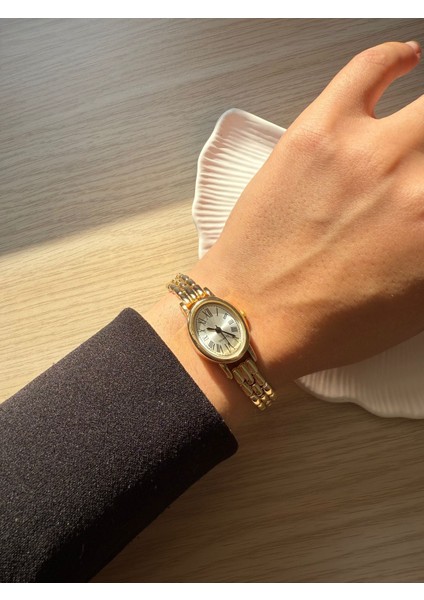 Retro Minimal Hasır Kordon Vintage Kadın Kol Saati