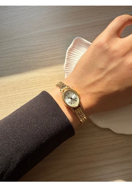 Retro Minimal Hasır Kordon Vintage Kadın Kol Saati