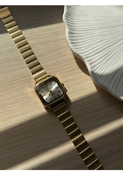 Retro Minimal Metal Kordon Vintage Kadın Kol Saati