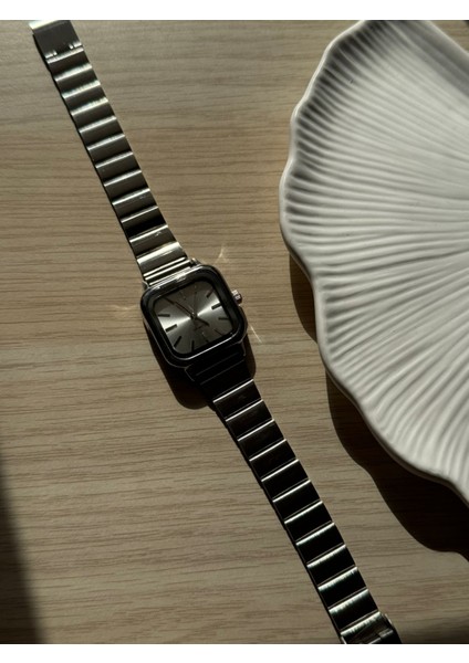 Retro Minimal Metal Kordon Vintage Kadın Kol Saati indirimleri