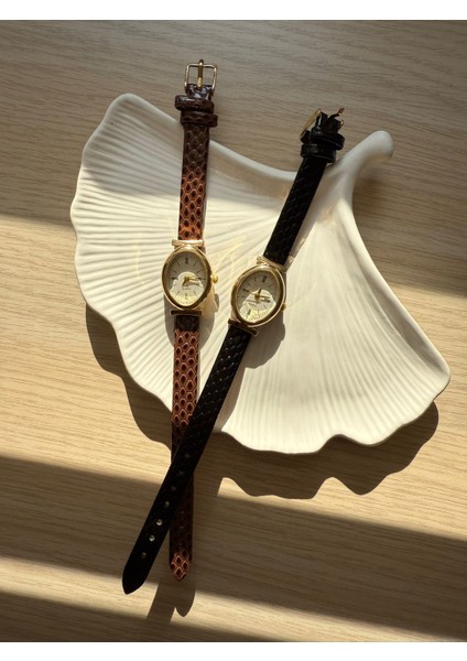 Retro Minimal Deri Kordon Vintage Kadın Kol Saati Desenli