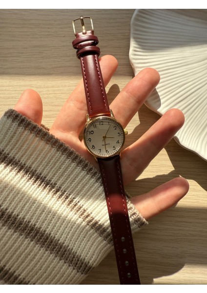 Retro Minimal Deri Kordon Vintage Kadın Kol Saati modelleri