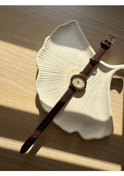 Retro Minimal Deri Kordon Vintage Kadın Kol Saati indirimleri