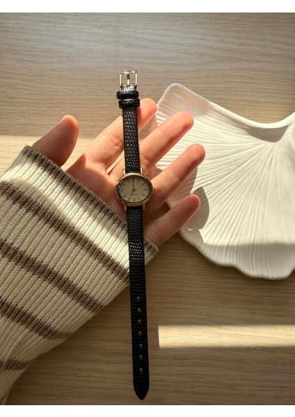 Retro Minimal Deri Kordon Vintage Kadın Kol Saati indirimleri