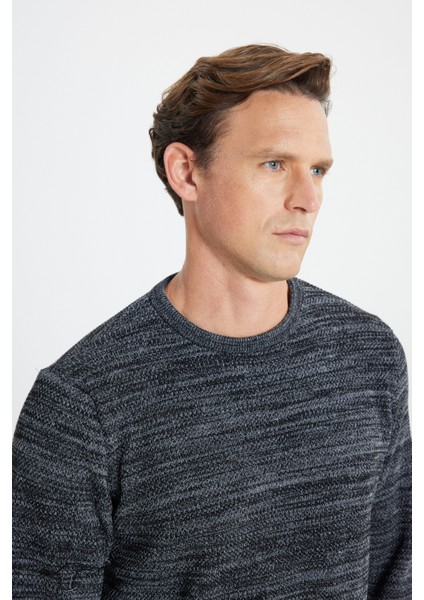 Erkek Siyah-gri Standart Fit Normal Kesim Bisiklet Yaka Desenli Triko Kazak fırsatları