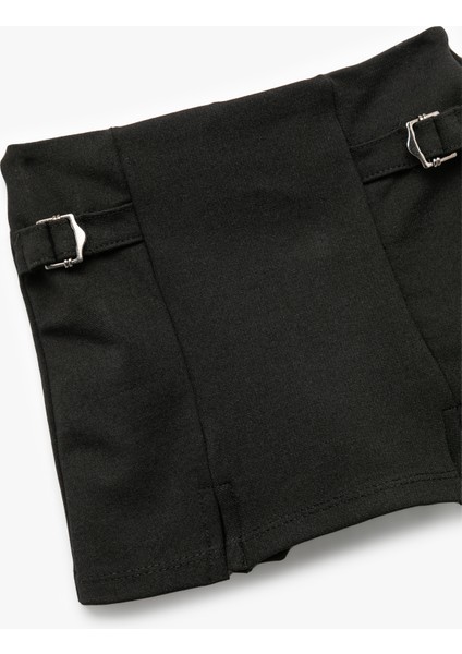 Viskon Karışımlı Kemerli Yırtmaç Detaylı Şort Etek modelleri