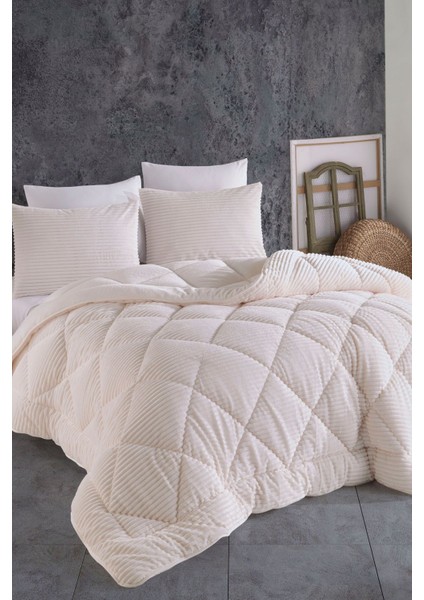 Premium Soft Çift Kişilik Yorgan Seti Krem