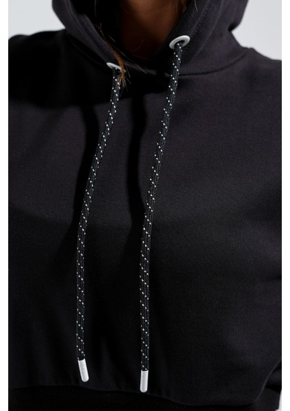 Kadın Kapüşonlu Crop Sweatshirt