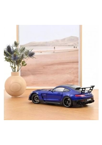 1/18 Mercedes-Amg Gt Black Series 2021 Blue Metallic fırsatları