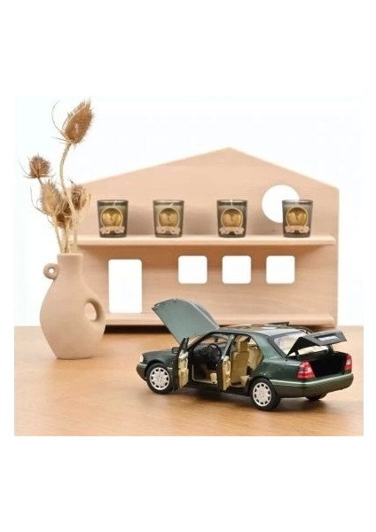 1/18 Mercedes-Benz C-Class 1993 Malachit Green indirimleri