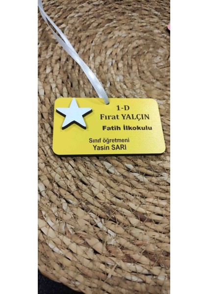 Ahşap Ilkoku Is E Özel Yaka Kartlığı Istediğimiz Renk 10 Adet fırsatları