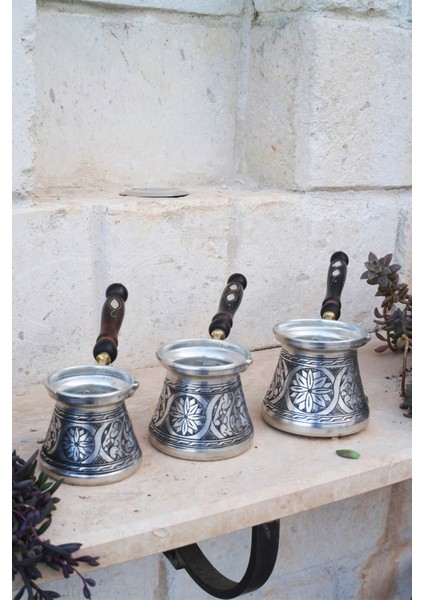 Bakır Cezve Seti Sedef Kulplu Oyma Nakış İşleme Gümüş Renk (3-5-7)