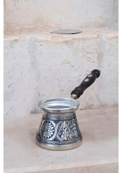 Bakır Cezve Seti Sedef Kulplu Oyma Nakış İşleme Gümüş Renk (3-5-7) modelleri