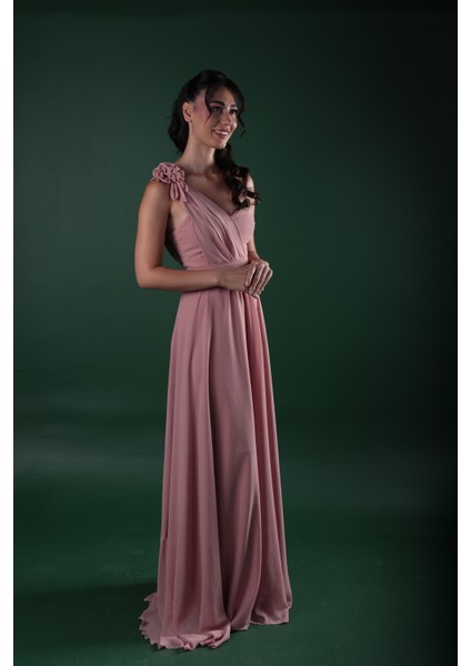 Kalp Yaka Çiçek Detaylı Şifon Tek Omuz Abiye Elbise modelleri