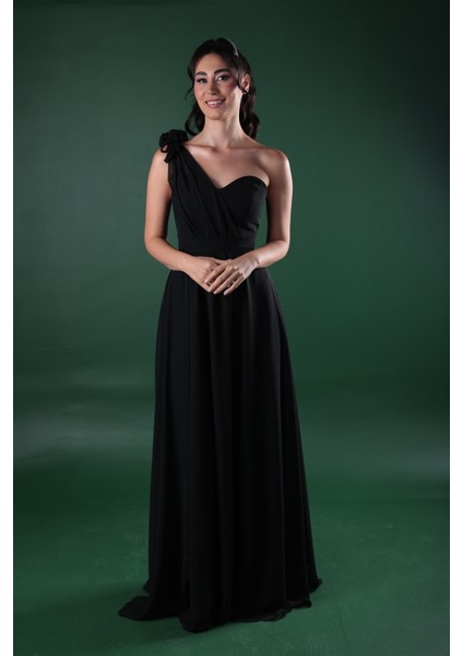 Kalp Yaka Çiçek Detaylı Şifon Tek Omuz Abiye Elbise