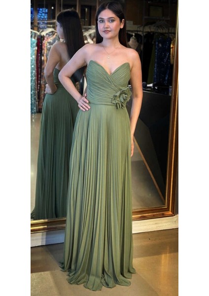 Olive Straplez Yaka Çiçek Detaylı Kloş Etekli Tül Uzun Abiye Elbise 11003