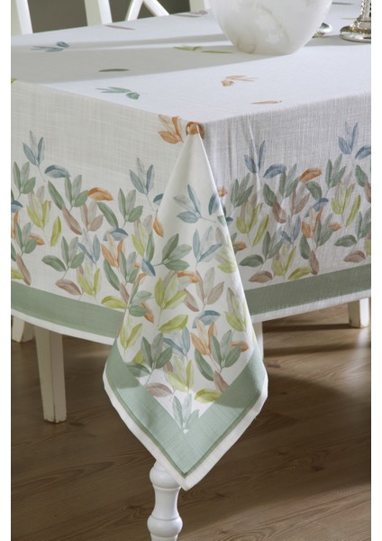 Desenli Masa Örtüsü