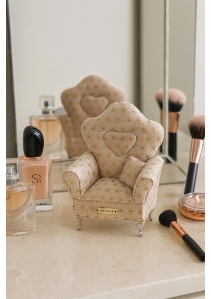 Berjer Figürlü Kadife Desenli Takı Bijuteri Mücevher Kutusu Biblo 15cm Krem Ithal Ürün