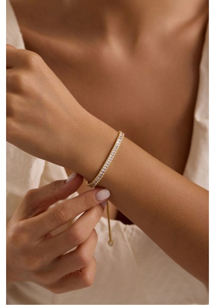 925 Ayar Gümüş Gold Kaplama Ayarlanabilir Asansörlü Su Yolu Sıralı Baget Taşlı Bileklik modelleri