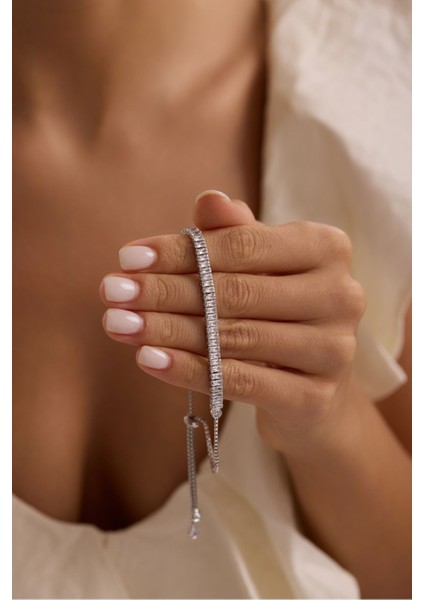 925 Ayar Gümüş Rodyum Kaplama Ayarlanabilir Asansörlü Su Yolu Sıralı Baget Taşlı Bileklik modelleri