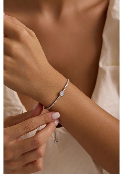 925 Ayar Gümüş Rodyum Kaplama Ayarlanabilir Asansörlü Su Yolu Orta Tektaş Model Bileklik modelleri