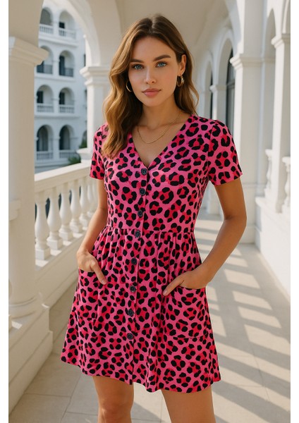 Kadın Pembe Siyah Leopar Desenli Cepli Düğmeli Mini Elbise