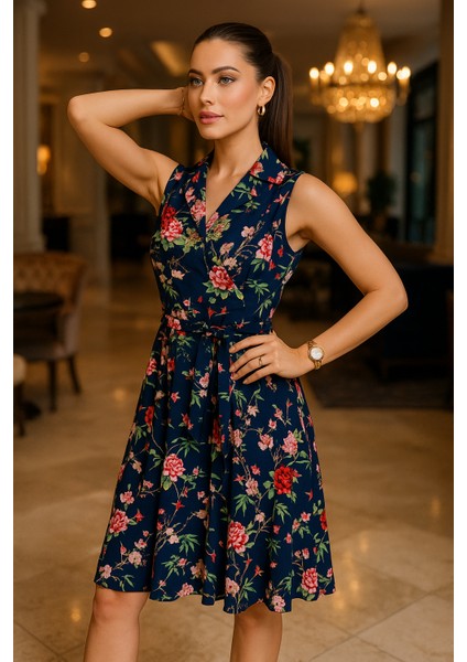 Kadın Lacivert Çiçek Desenli Kruvaze Yaka Kolsuz Yazlık Elbise