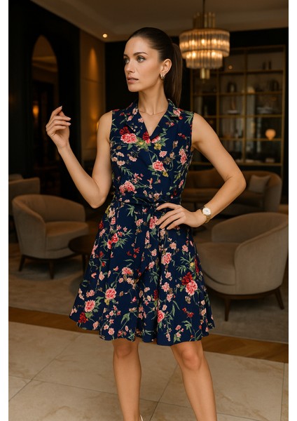 Kadın Lacivert Çiçek Desenli Kruvaze Yaka Kolsuz Yazlık Elbise fırsatları
