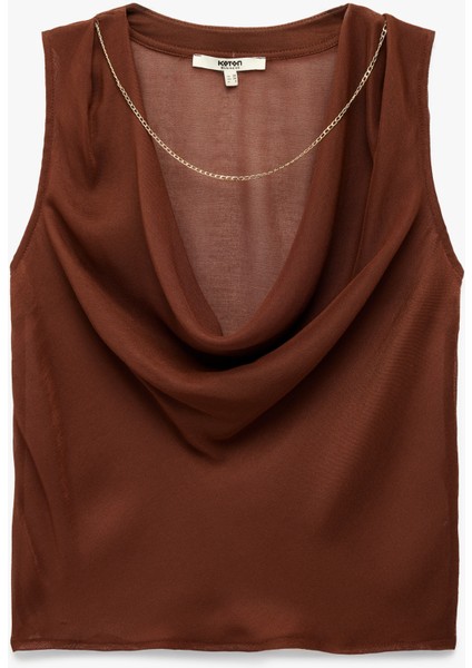 Zincir Detaylı Degaje Yaka Kolsuz Bluz