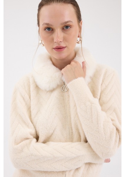 Natural Yaka Kürk Detaylı Kadın Hırka 6680 fiyatları