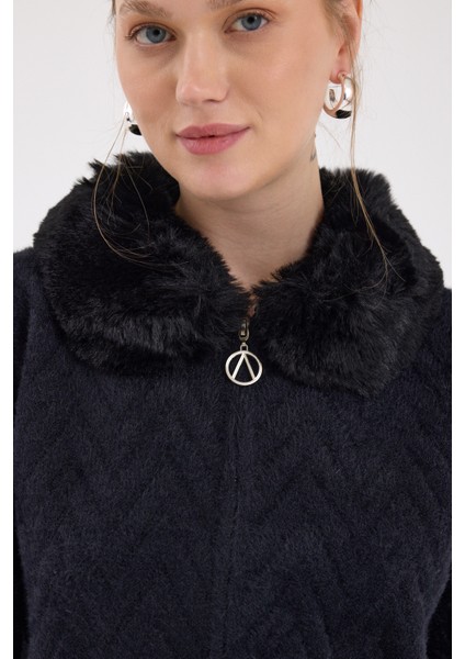 Siyah Yaka Kürk Detaylı Kadın Hırka 6680 fırsatları