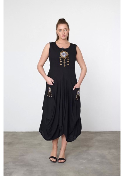 Kadın Kısa Kol Nakış Detaylı Cepli Otantik Elbise