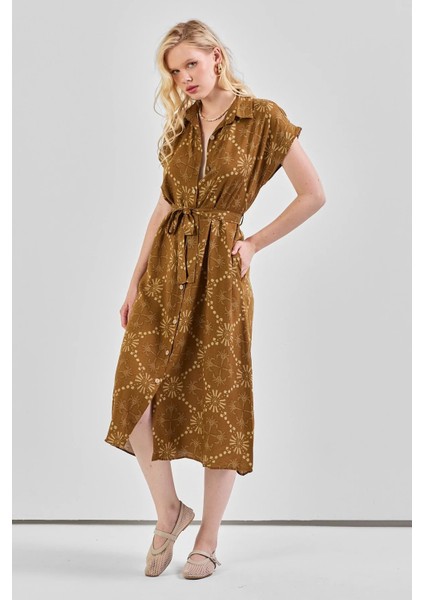 Kadın Desenli Kuşak Detaylı Gömlek Elbise Yağ Yeşiil