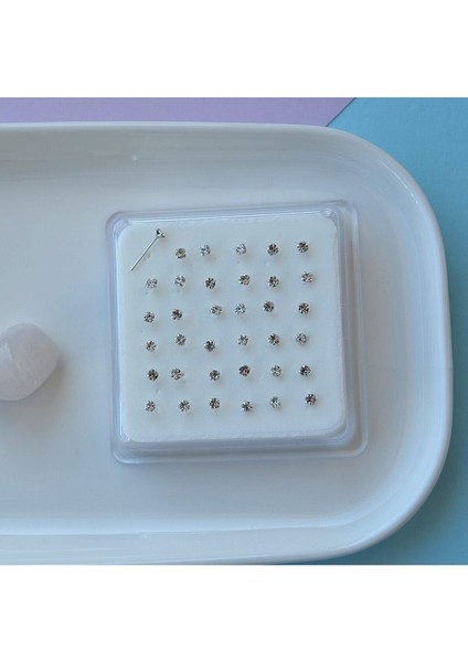 Arkası Düz Tektaşlı Burun Hızması Tektaş Gümüş Hızma