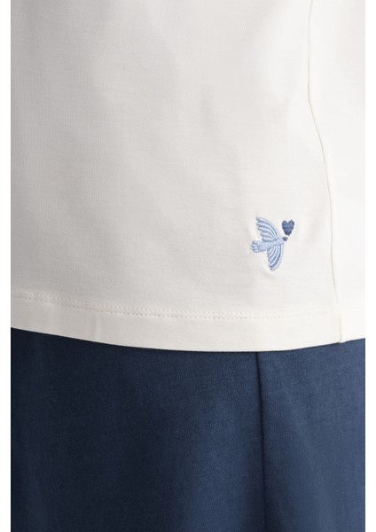 V Yaka Kısa Kollu Tişört Şort Takım