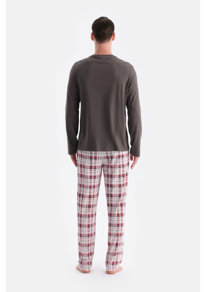 Uzun Kollu Altı Ekoseli Tişört Pantolon Takım fiyatları