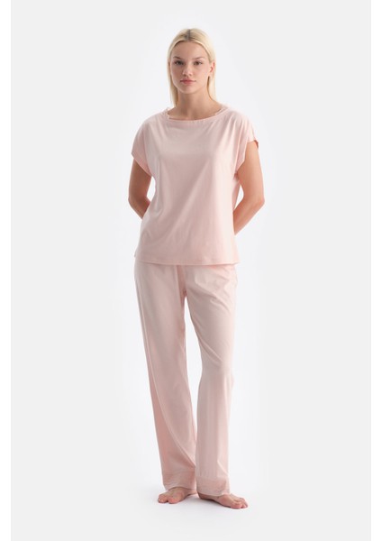 Dantel Detaylı Kayık Yaka Tişört Pantolon Takım fırsatları