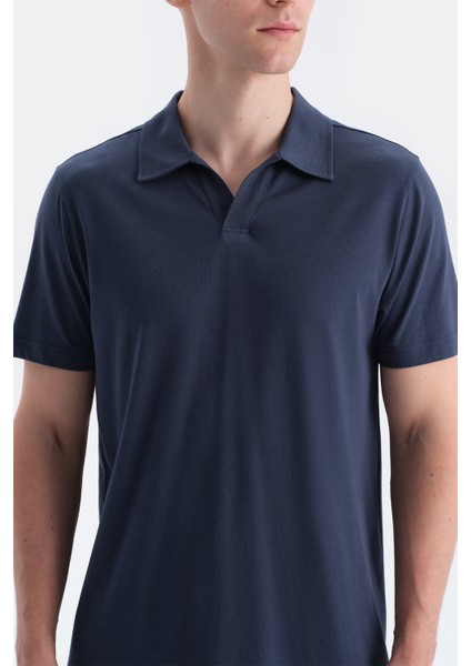 Kısa Kollu Polo Yaka Altı Desenli Tişört Şort Takım indirimleri