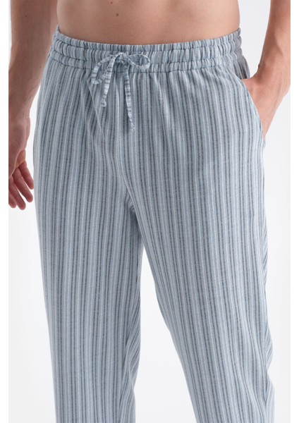 Kısa Kollu Altı Çizgili Tişört Pantolon Takım