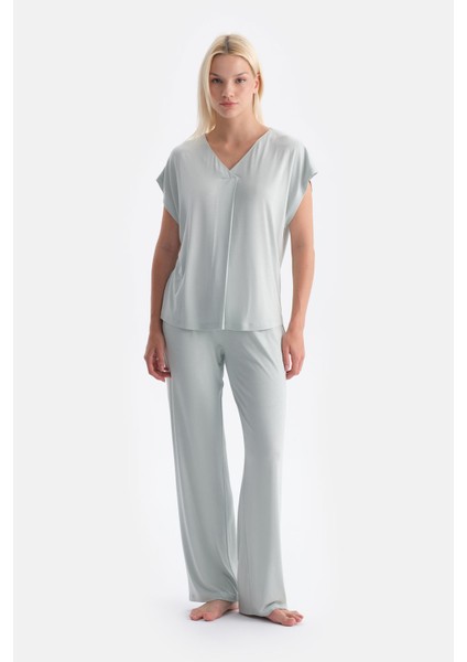 Pilikaşeli Tişört Pantolon Takım fırsatları