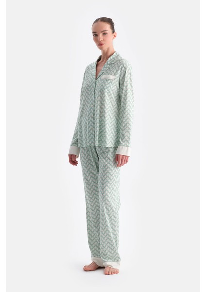 Geometrik Desenli Gömlek Pantolon Takım