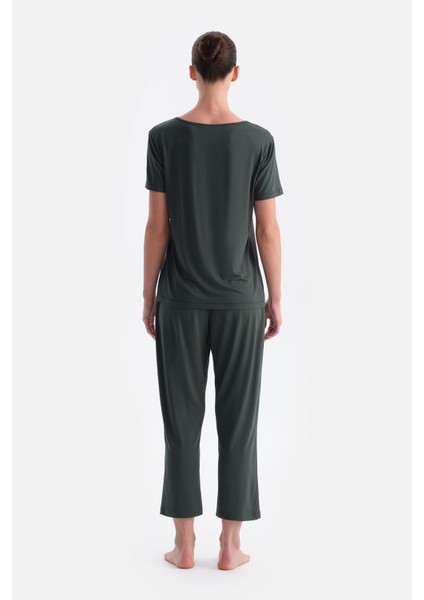 V Yaka Dantel Detaylı Tişört Pantolon Takım fiyatları