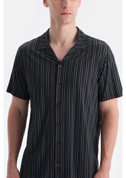 Kısa Kollu Çizgili Gömlek Pantolon Takım indirimleri