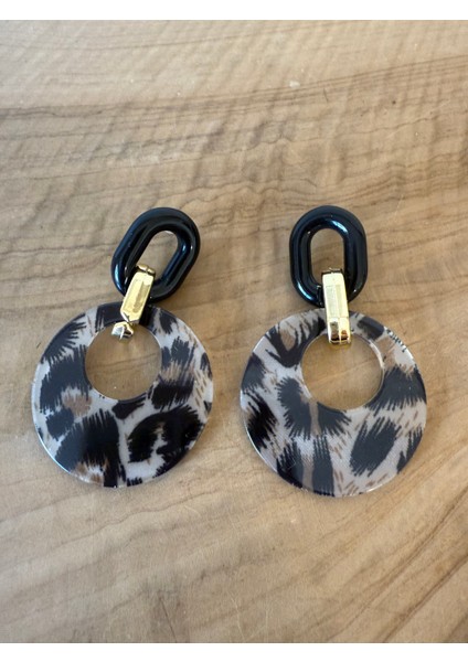 Leopar Desenli Sallantılı Küpe