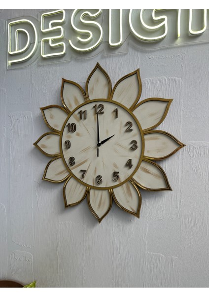 Dekoratif Ahşap Tasarım Duvar Saati indirimleri